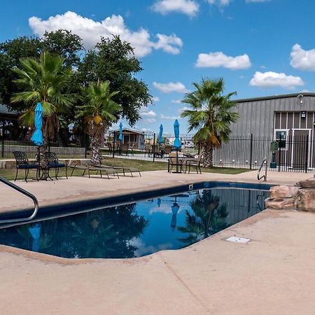 Rivercity Rv Park New Braunfels Buitenkant foto
