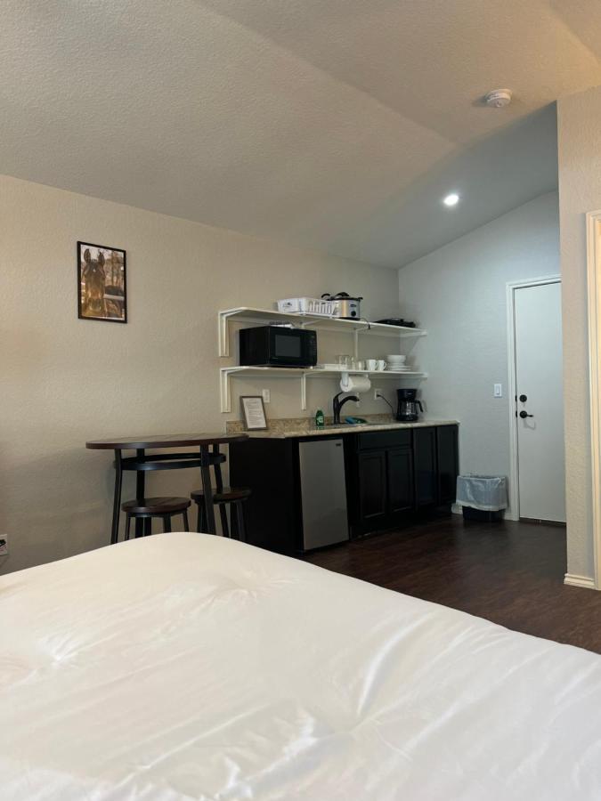 Rivercity Rv Park New Braunfels Buitenkant foto